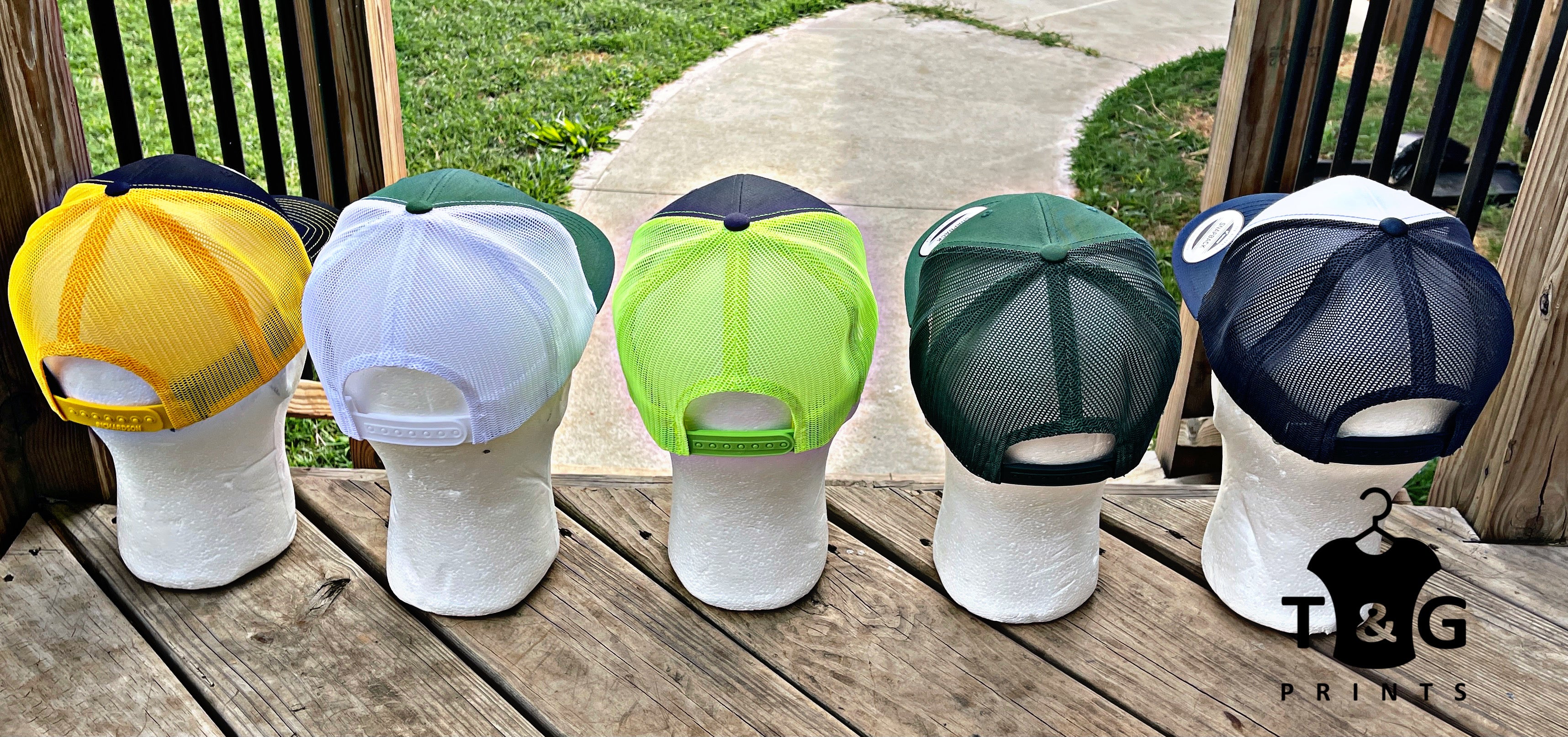 PURPOSE OVER EXCUSES TRUCKER HAT EVERGREEN / WHITE